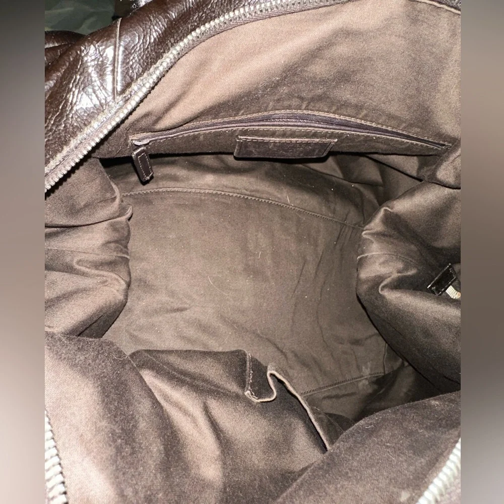 Yves Saint Laurent Boston Shoulder Bag - Picture 7 of 8